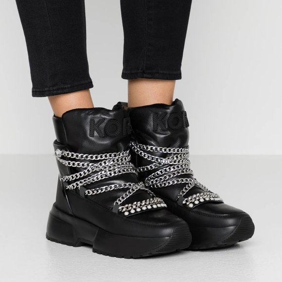 NWOT - Michael Kors Cassia leather Boot -  SIZE 6 - Picture 2 of 16